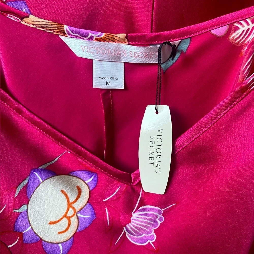 Victoria’s Secret NWT 100% Silk Y2K Gleam Floral Sleep Set | Tank & Shorts | M - Picture 2 of 12